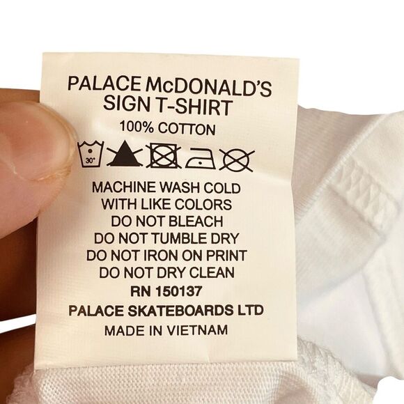 Palace McDonald's Graphic Short Sleeve Tee Shirt - Picture 11 of 11